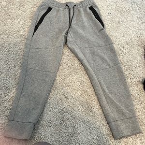 American Eagle Joggers